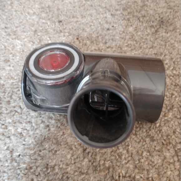 Dyson Vacuum tangle free turbine attachment - Picture 3 of 5